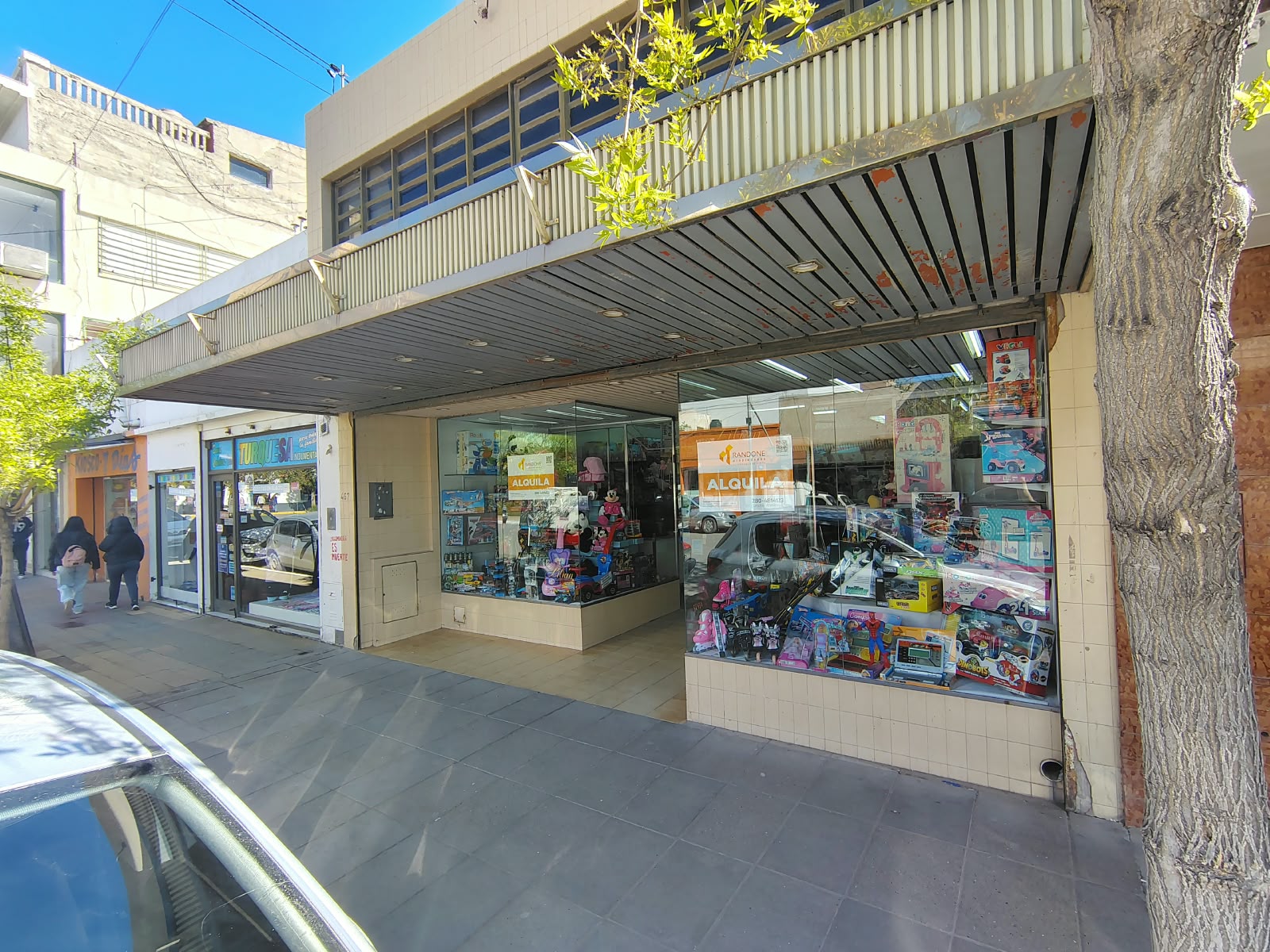 Local comercial 200 m², sobre 25 de Mayo 467 (Trelew) – foto 1